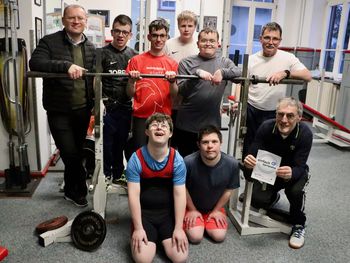 Die Sportler mit kognitiven Beeinträchtigungen gemeinsam mit ihren Trainern