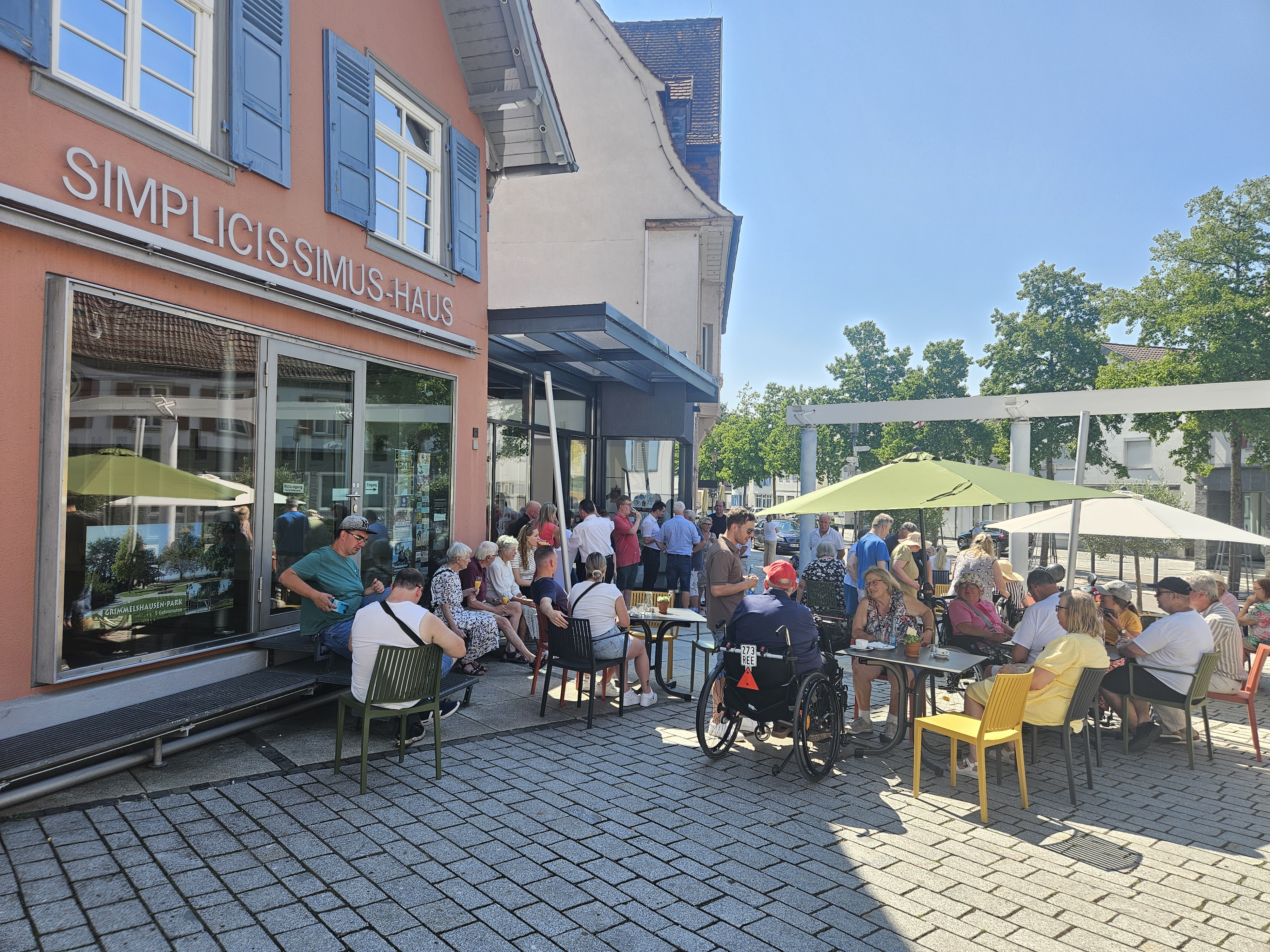 Blick auf das Bistro Simplex von außen