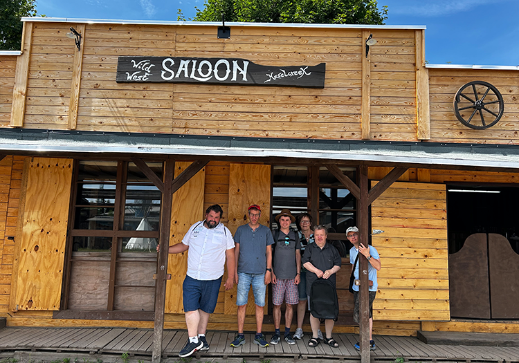 290 pixel image width