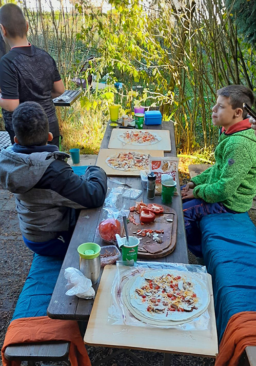 290 pixel image width